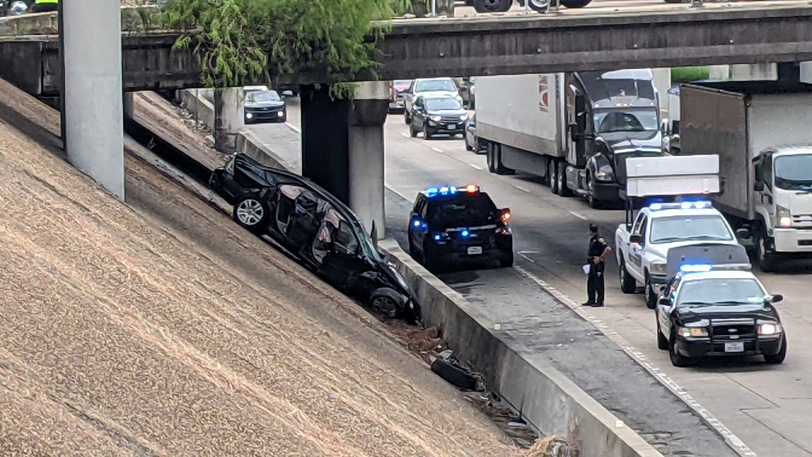 85-year-old Woman Fatally Injured After Car Goes over Barrier in Southwest Houston