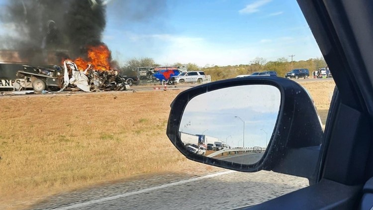11.22.21_ACCIDENTNEWS_Three Dead After Wrong Way Driver Crashed Head on with Andrews ISD Bus