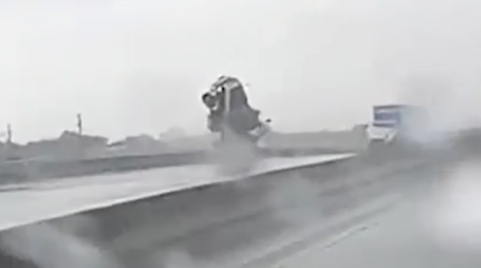 08.19.22_ACCIDENTNEWS_Truck Falls Off of Highway in Pasadena Accident_Photo